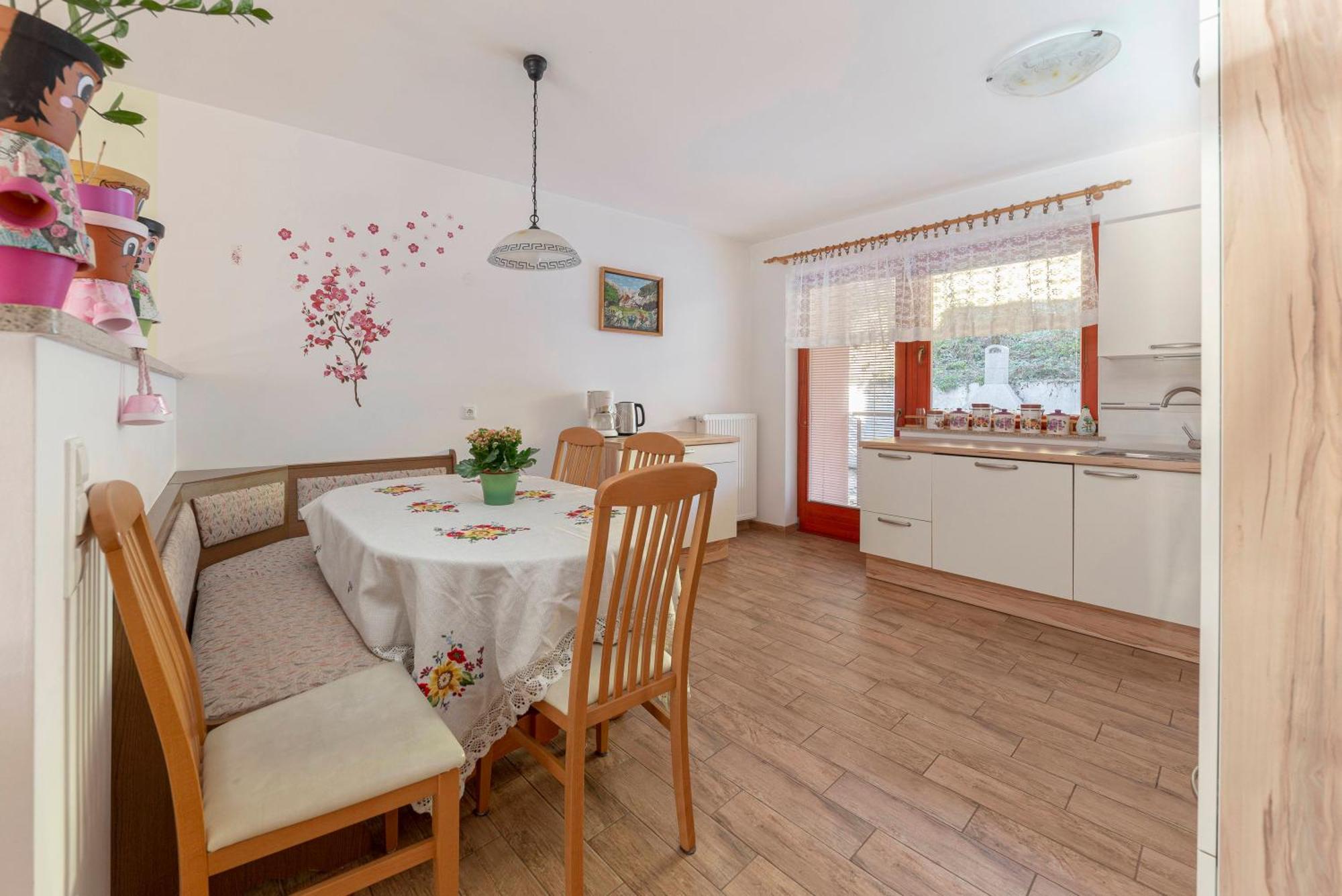 Apartment Pr' Kavac Rateče Esterno foto