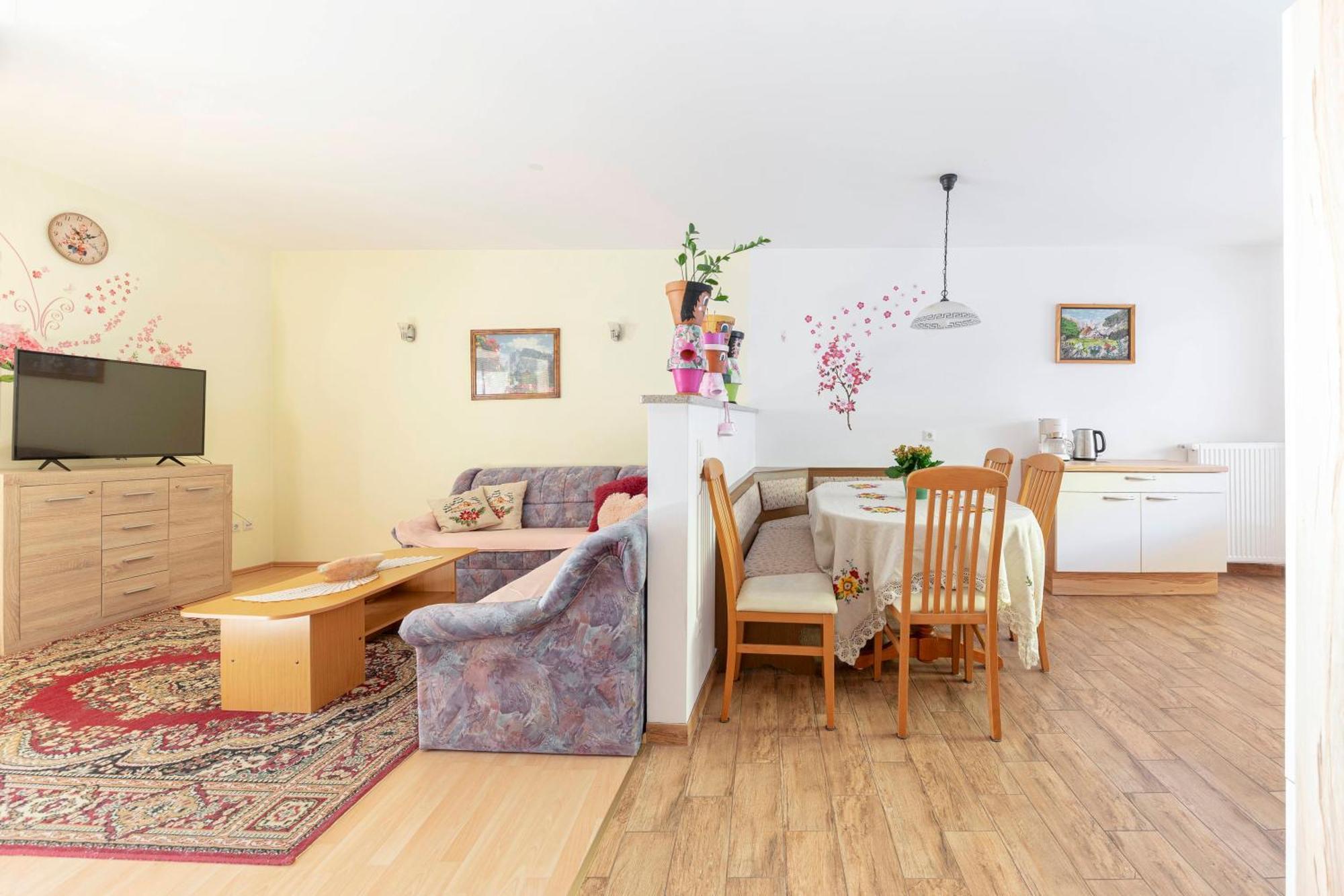 Apartment Pr' Kavac Rateče Esterno foto